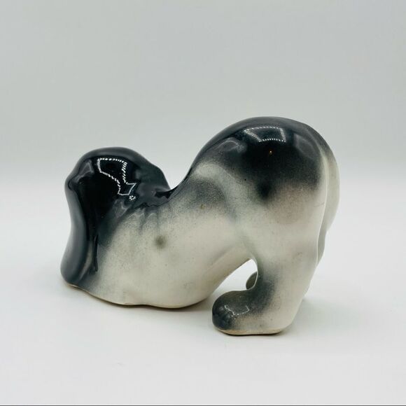 Vintage Hound Dog Salt and Pepper Shakers - Picture 5 of 6